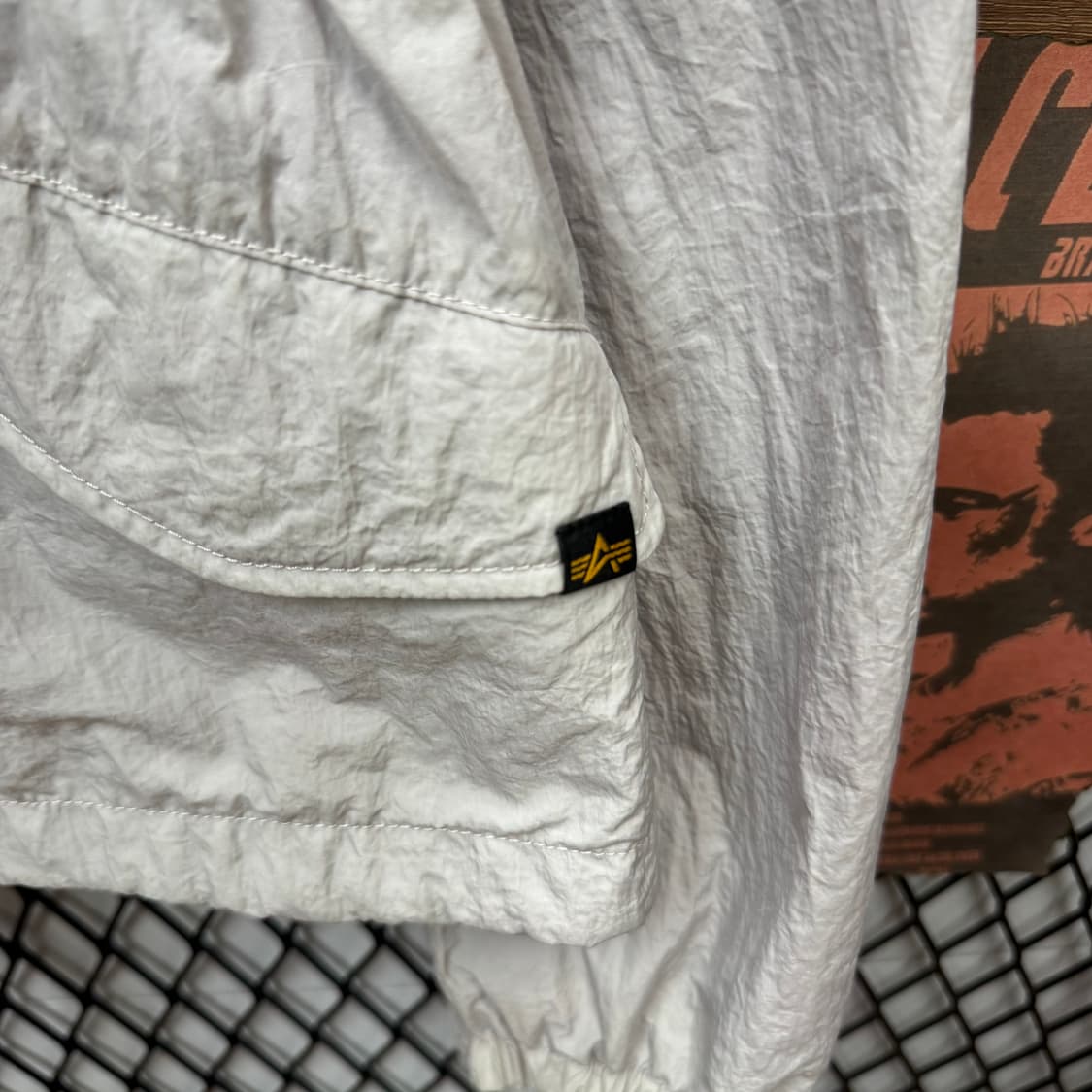 알파인더스트리 크롭 나일론 필드 자켓 전후면 스트링 포인트 그레이 상품이미지5