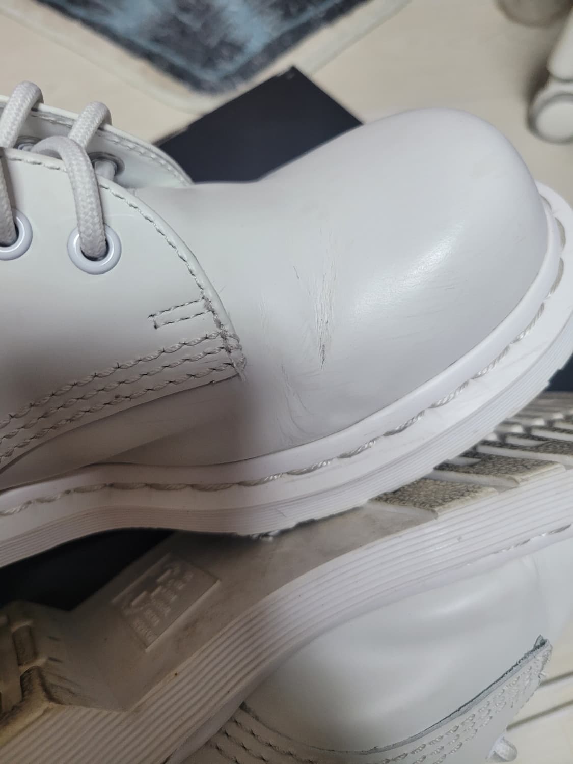 닥터마틴 mm6 화이트 250 상품이미지3