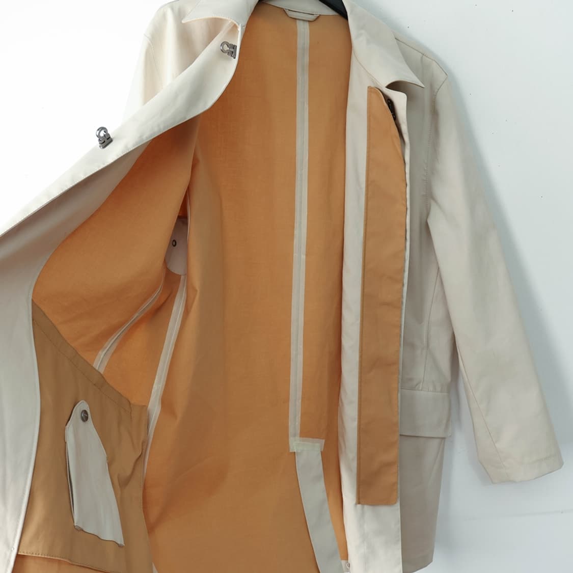 105/살바토레페라가모 스탠카라 코트 상품이미지7