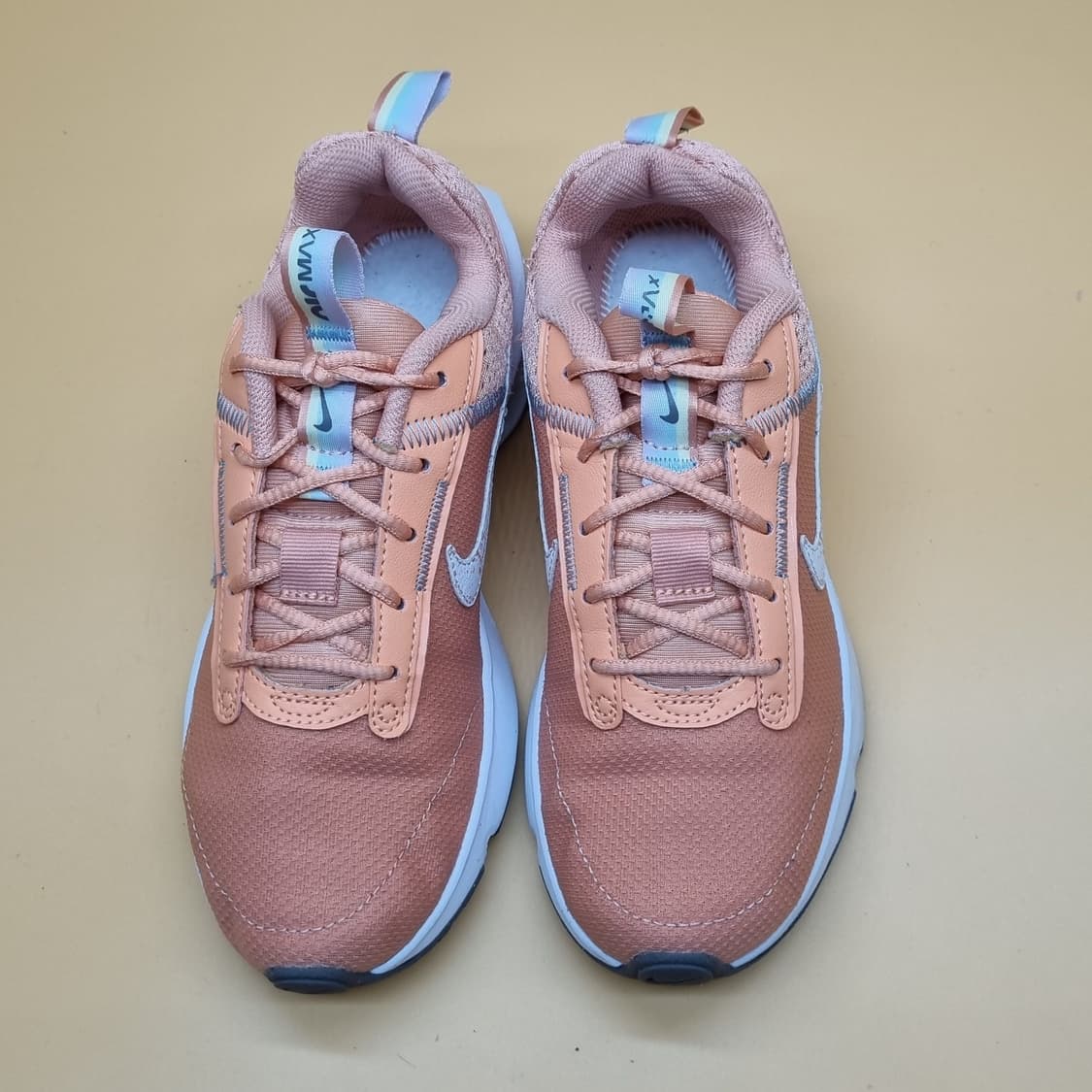 나이키 에어맥스 인터락라이트 여성운동화230. 상품이미지2