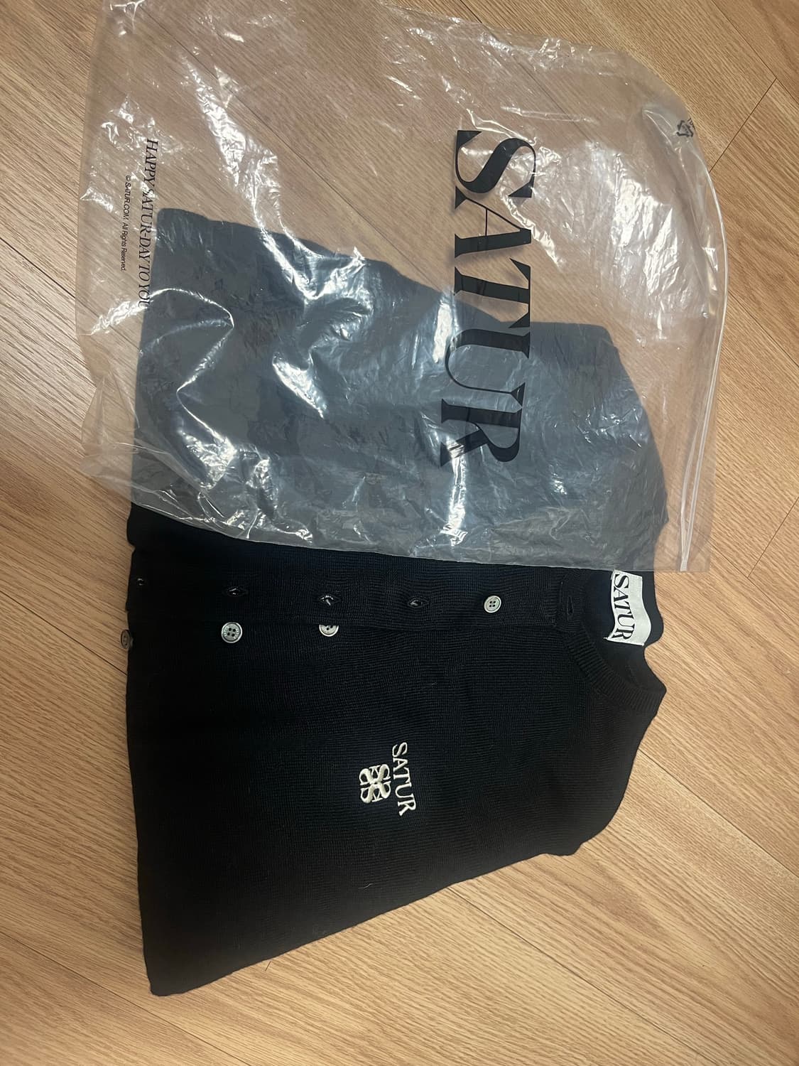 세터 베이직 크루 넥 가디건 블랙 상품이미지2