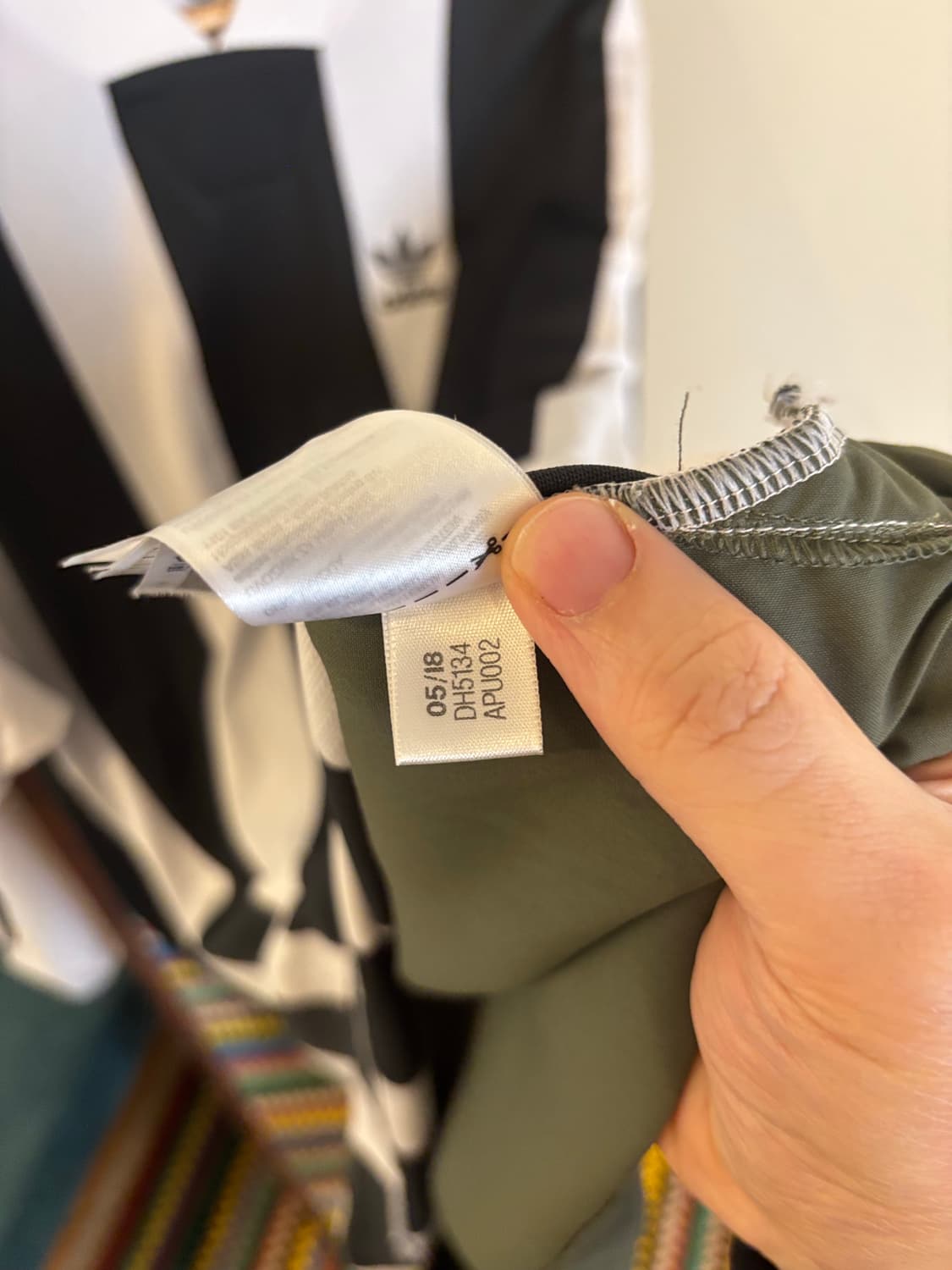 아디다스 b사이드 스트라이프 긴팔티셔츠 상품이미지5