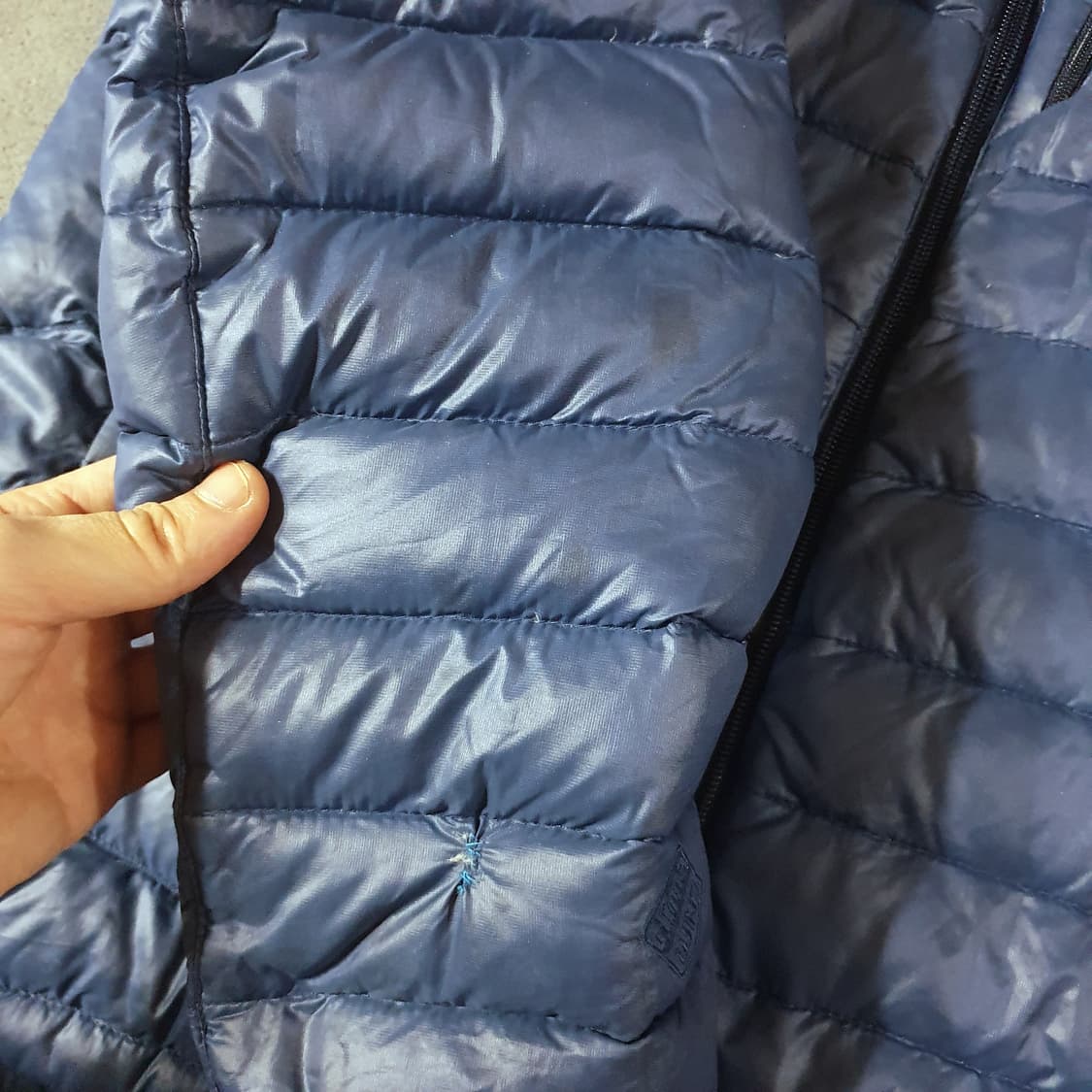 살로몬 경량패딩 XL 상품이미지10