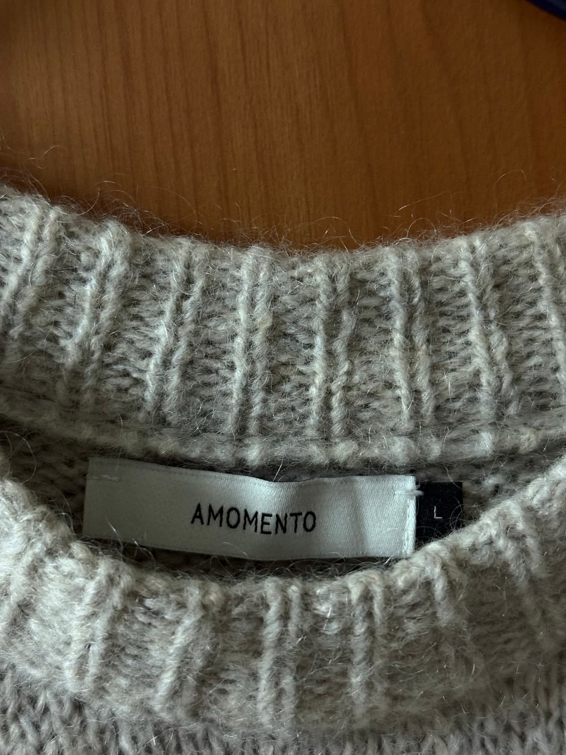 아모멘토 라운드넥 풀오버 니트 상품이미지3