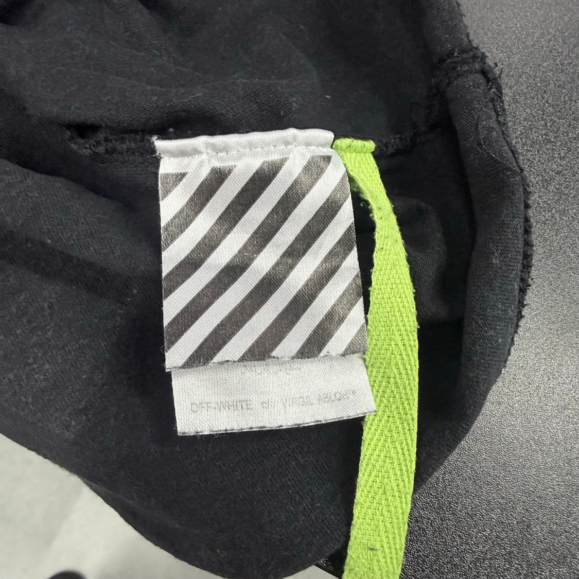 나이키x오프화이트 베어 반팔티 상품이미지5