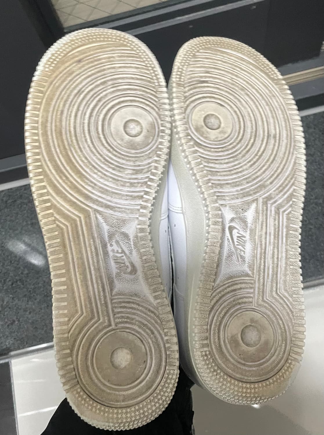 [275] 나이키 에어포스1 로우 상품이미지6