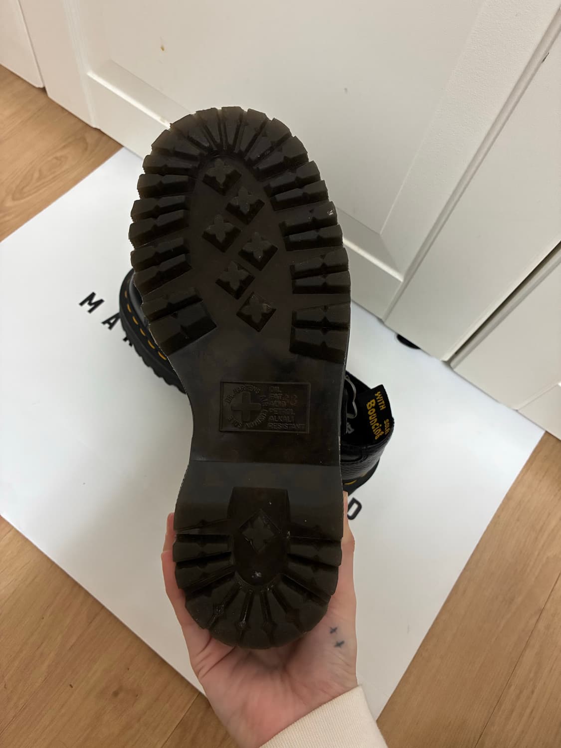 닥터마틴 아디나 쿼드 로퍼 블랙 상품이미지4