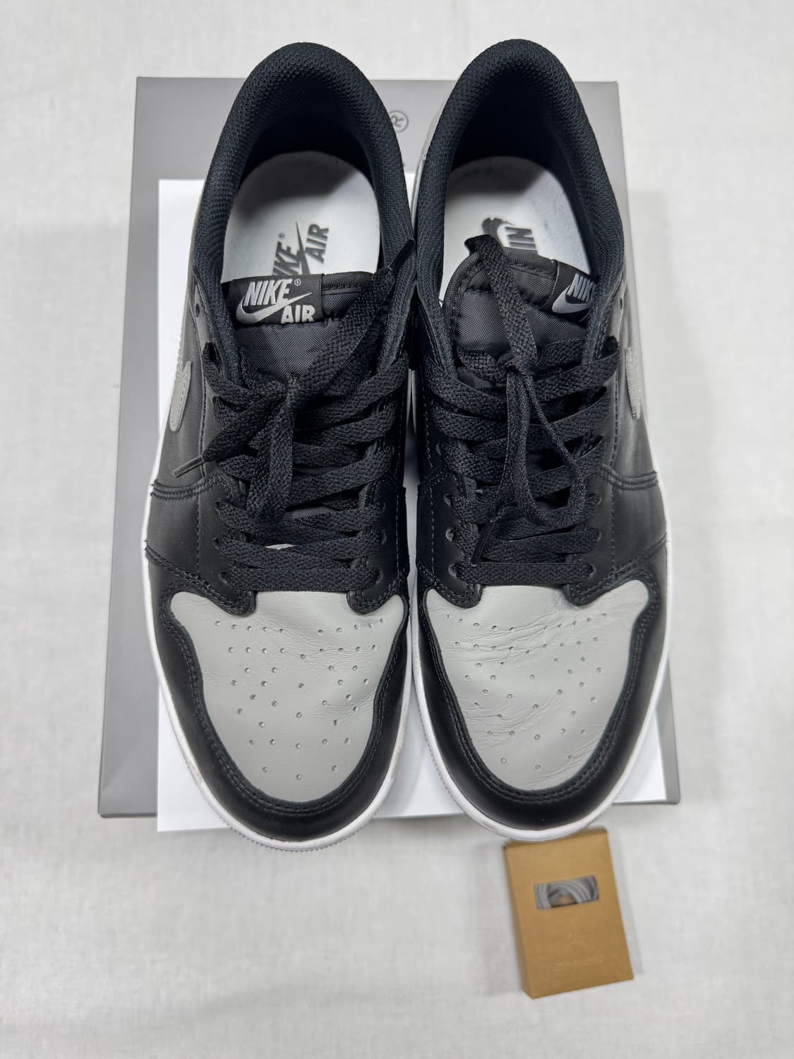 조던 1 레트로 로우 OG 쉐도우 / 285사이즈 / 5회미만 착용 상품이미지5