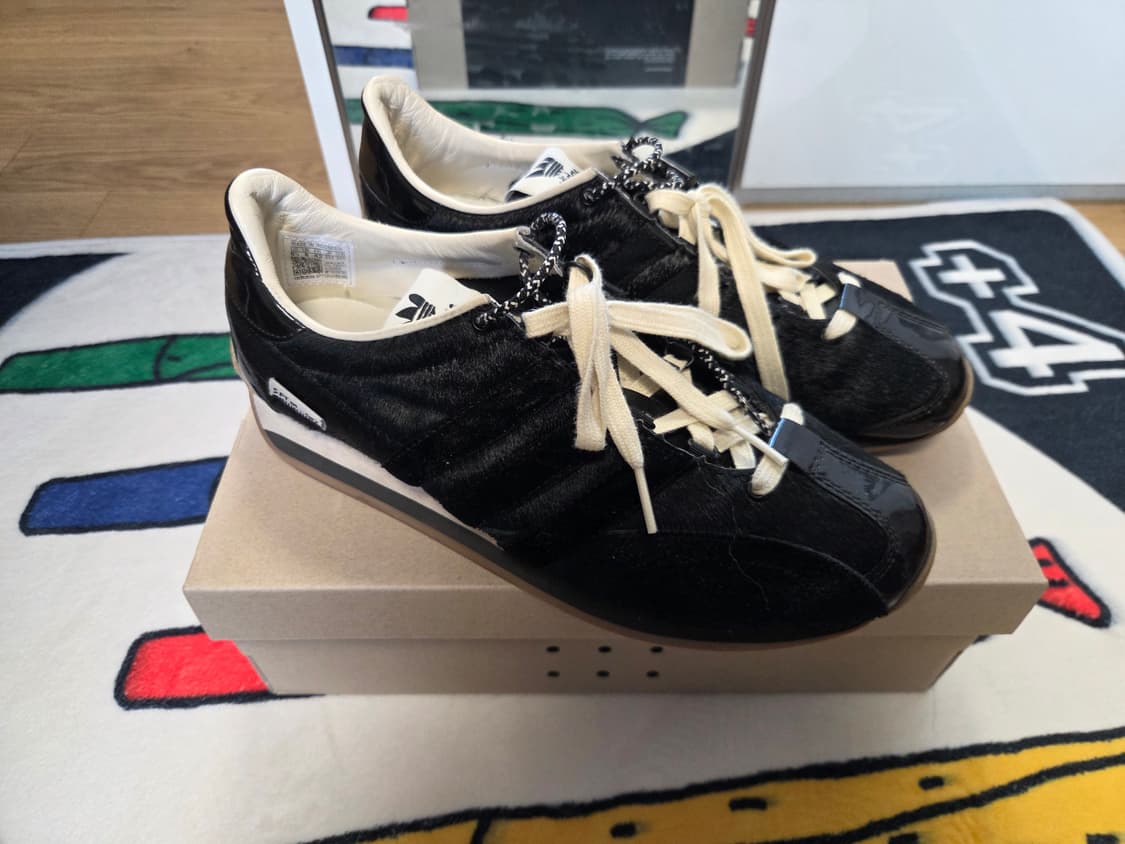 아디다스 x 송 포 더 뮤트 컨트리 OG 코어 블랙 크림 화이트 상품이미지3