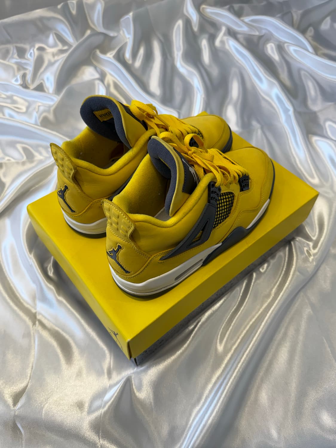 Jordan 4 투어 옐로우  상품이미지3