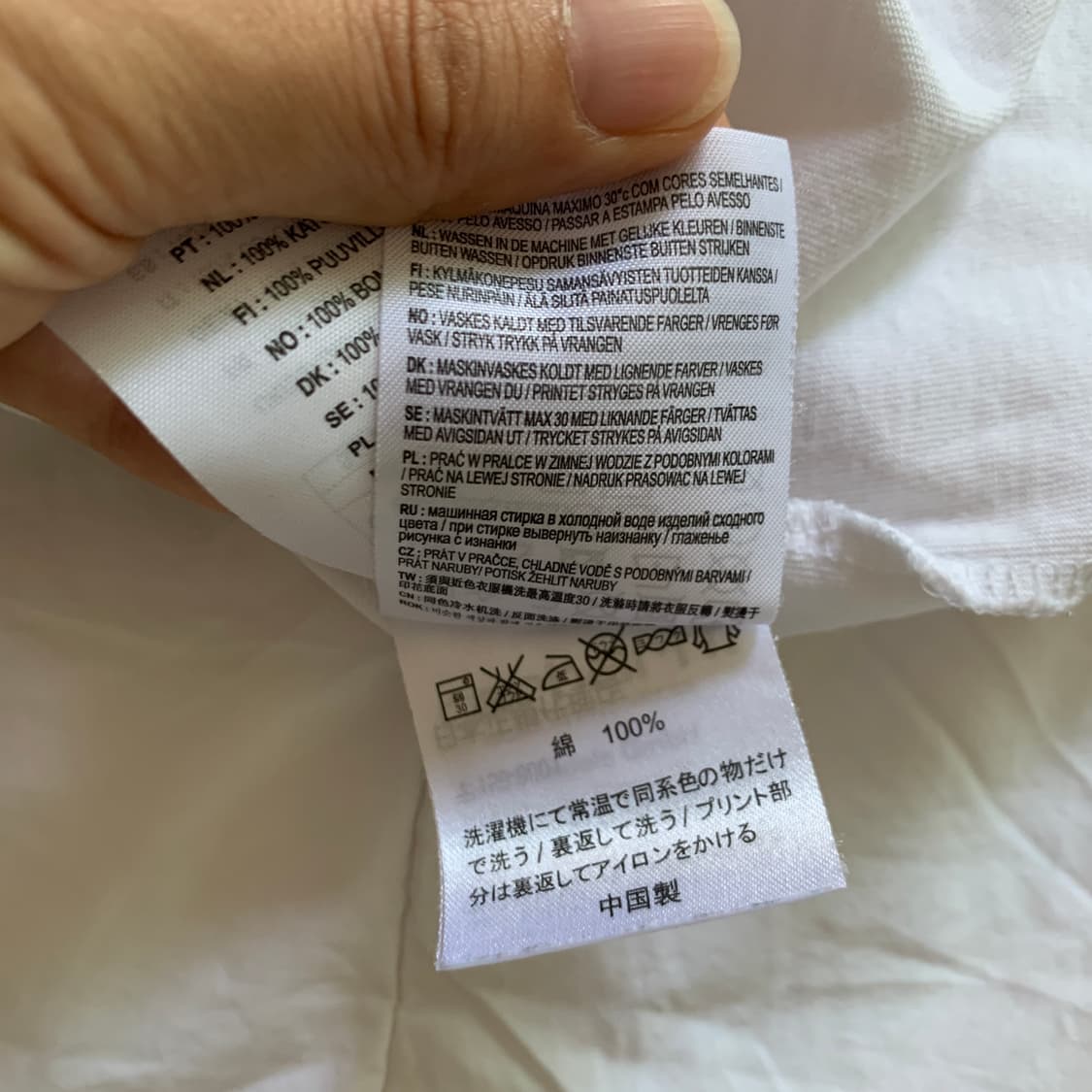 칼하트 S/S STAIN SCRIPT 레터링 프린트 반팔티 상품이미지9