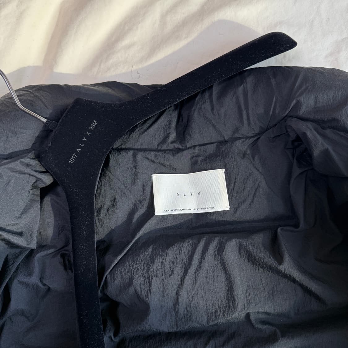 알릭스 초판 19fw 푸퍼자켓  L 상품이미지5