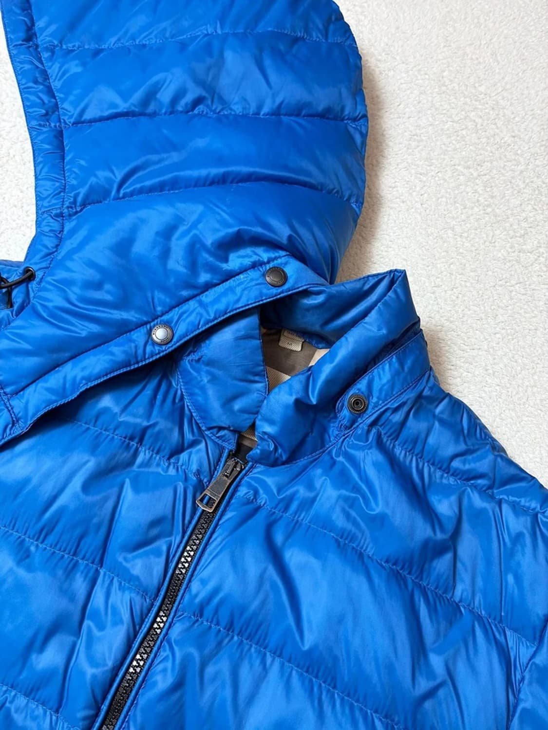 버버리 브릿 블루 기러기 다운 후디 경량 패딩 PN7610 상품이미지2