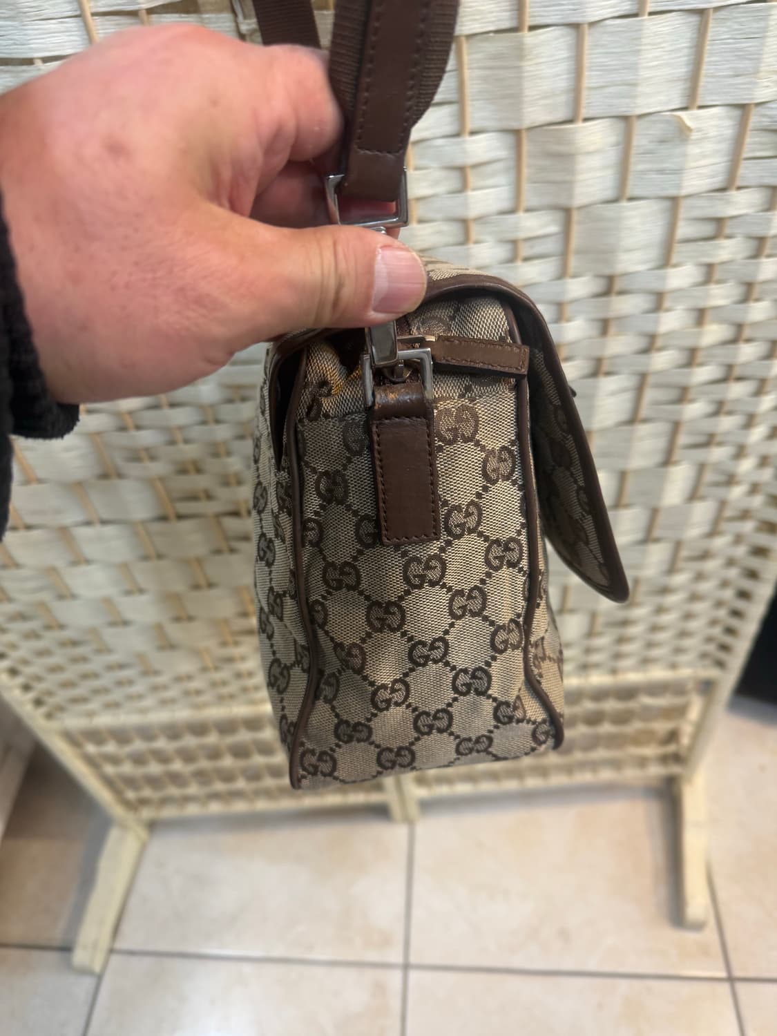 정품 구찌 캔버스 메신저백 팝니다 상품이미지5