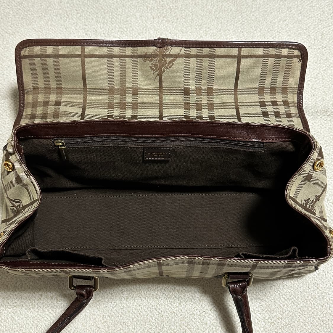 버버리 노바체크 숄더백 상품이미지6