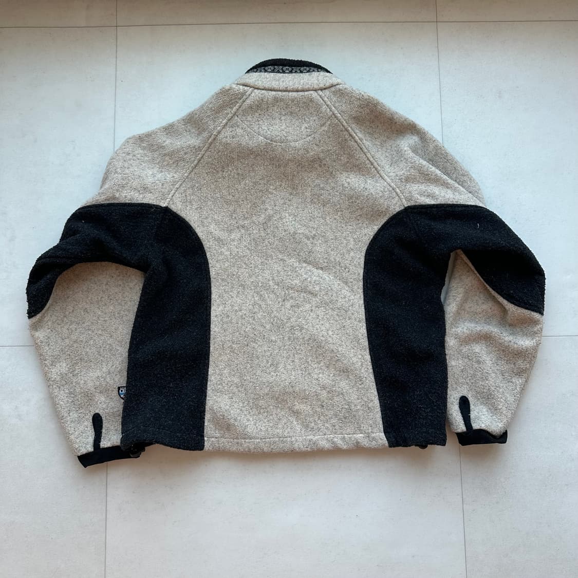 Alf알프 리리집업 아플리케 투톤 플리스자켓 상품이미지3