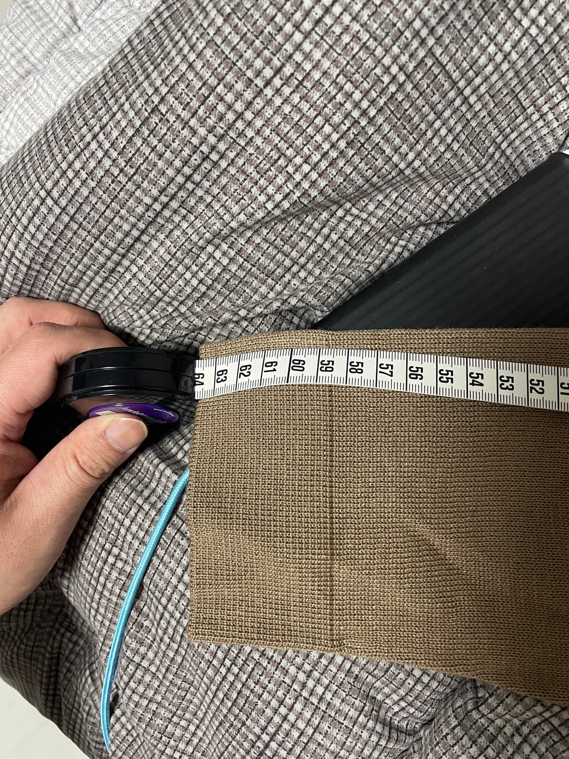 베이지 라운드넥 니트 상품이미지5