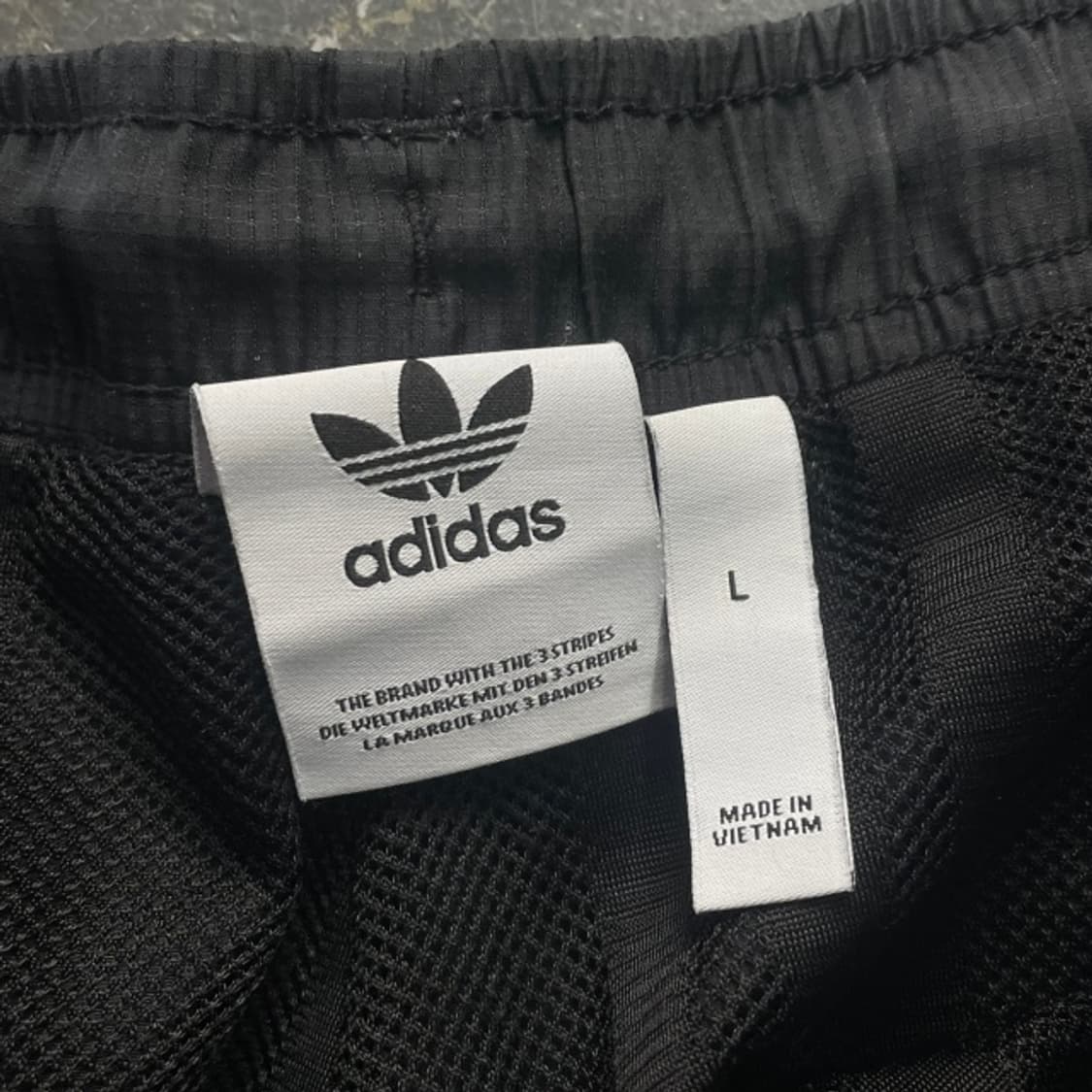 100 아디다스 나일론 팬츠  상품이미지3