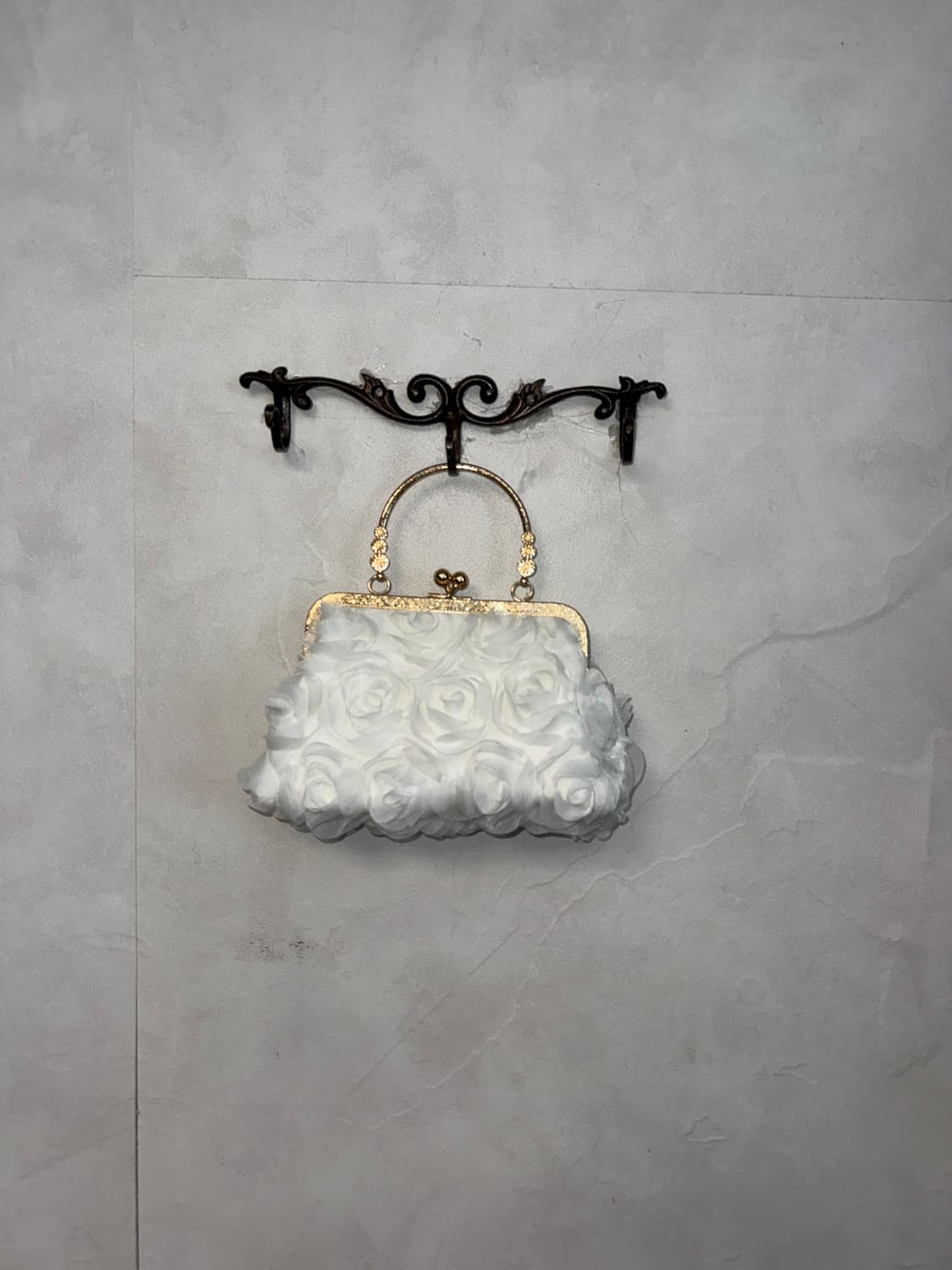 White rose corsage mini hand bag 상품이미지1