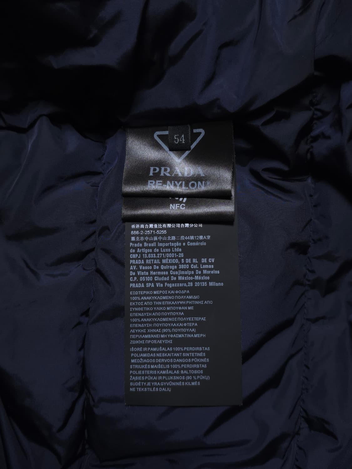 [54] 프라다 리나일론 패딩 다크 네이비(SGB112) 상품이미지6