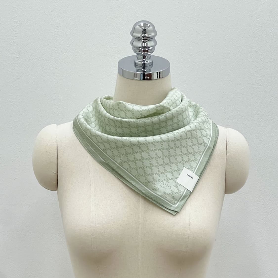 (새상품) celine / 셀린느 쁘띠스카프 손수건 상품이미지8