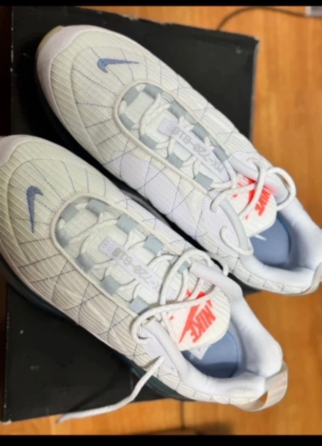 나이키 에어맥스 720 818 상품이미지1