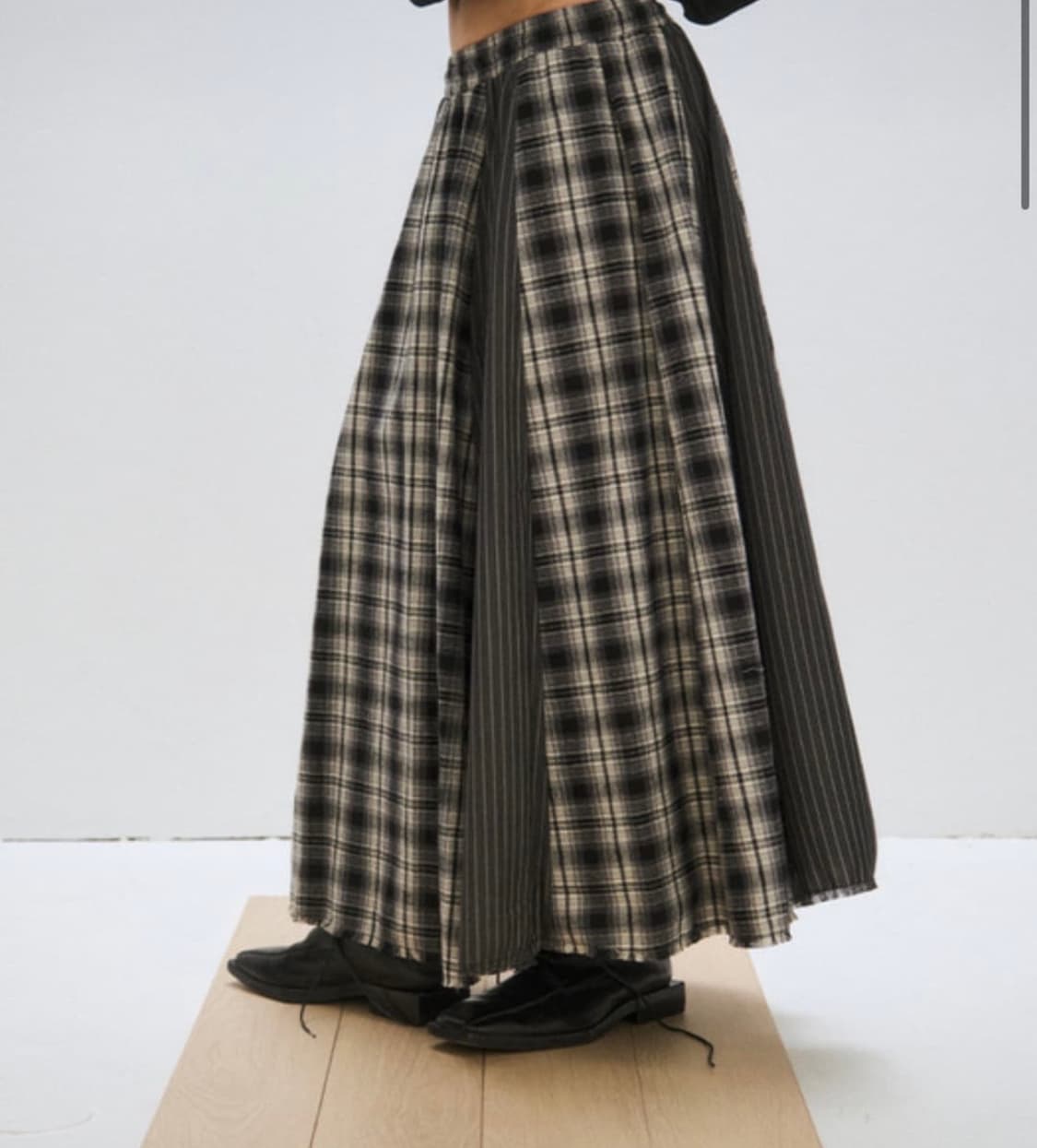 플리즈프로젝트 OVER CHECK MAXI SKIRT, BLACK 상품이미지1