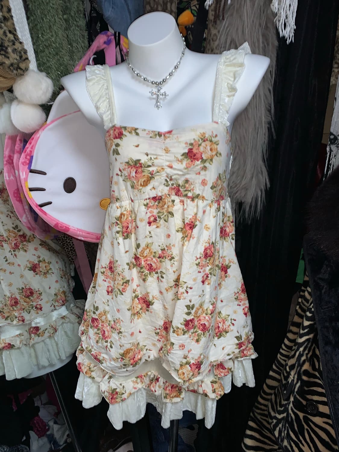 리즈리사st 로걀 벨벳 플라워 원피스 상품이미지1