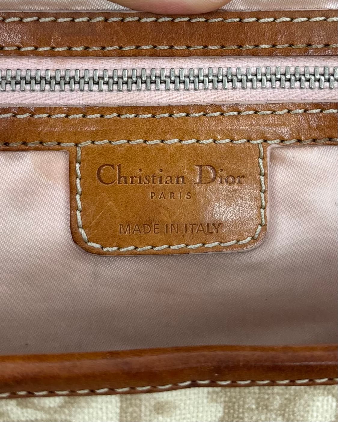 디올 베이지 오블리크 로맨틱 바게트 숄더백 상품이미지7