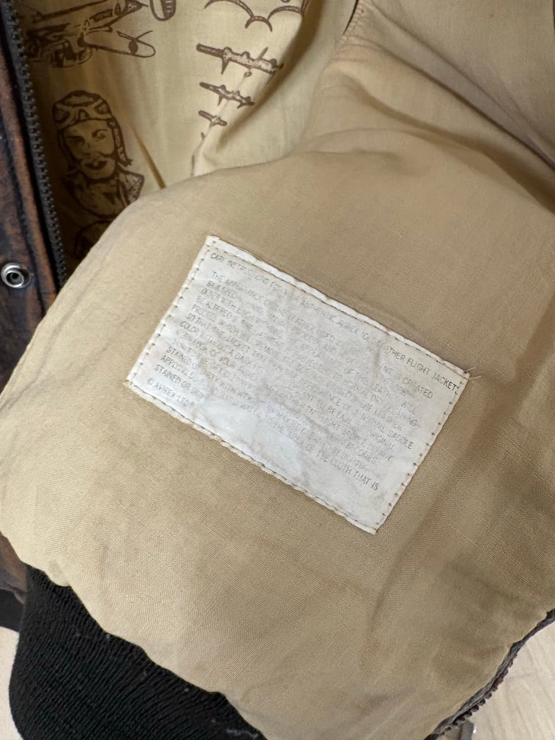 아비렉스 B-9 레더 베스트 상품이미지4