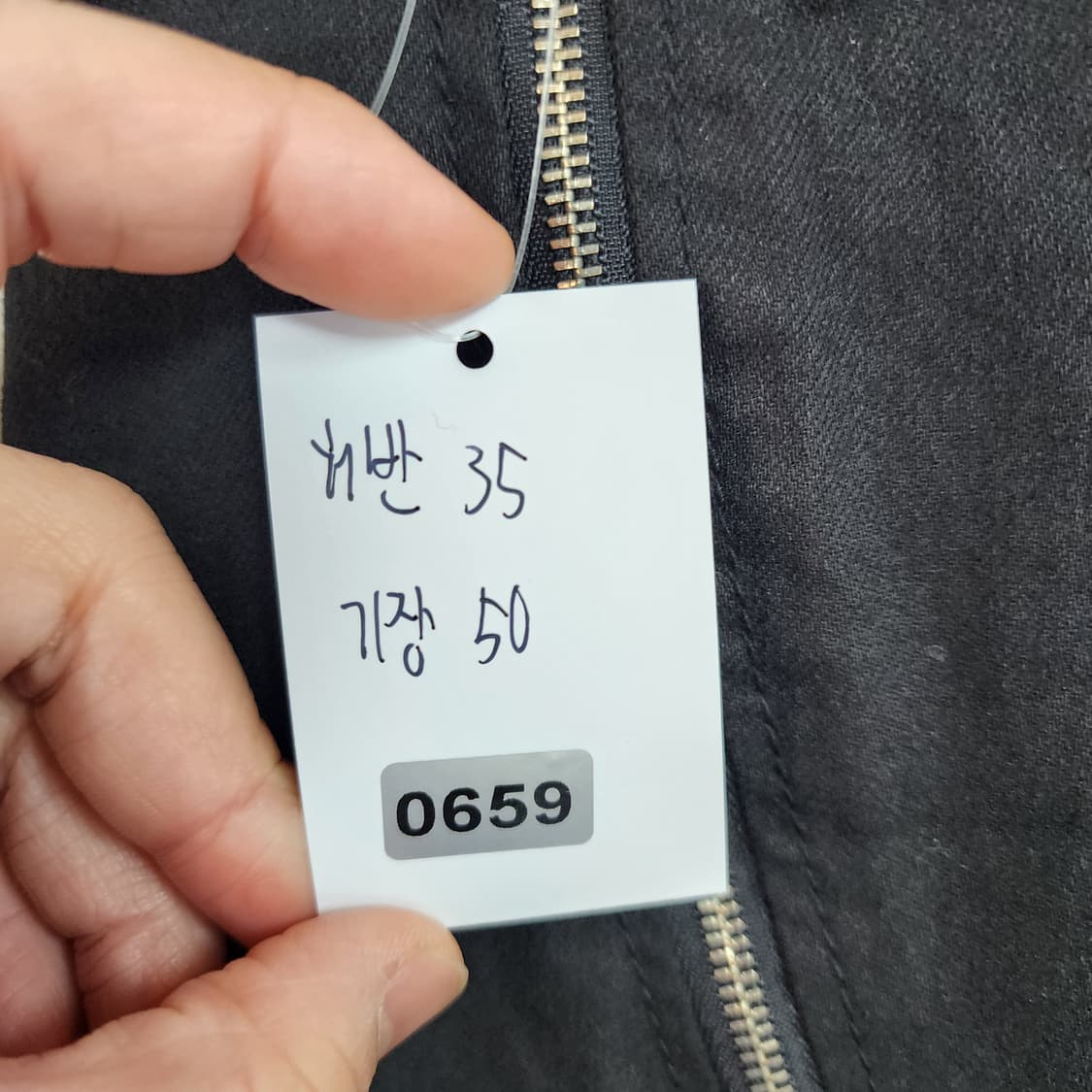 에고이스트 블랙 언발 미니 스커트 상품이미지8