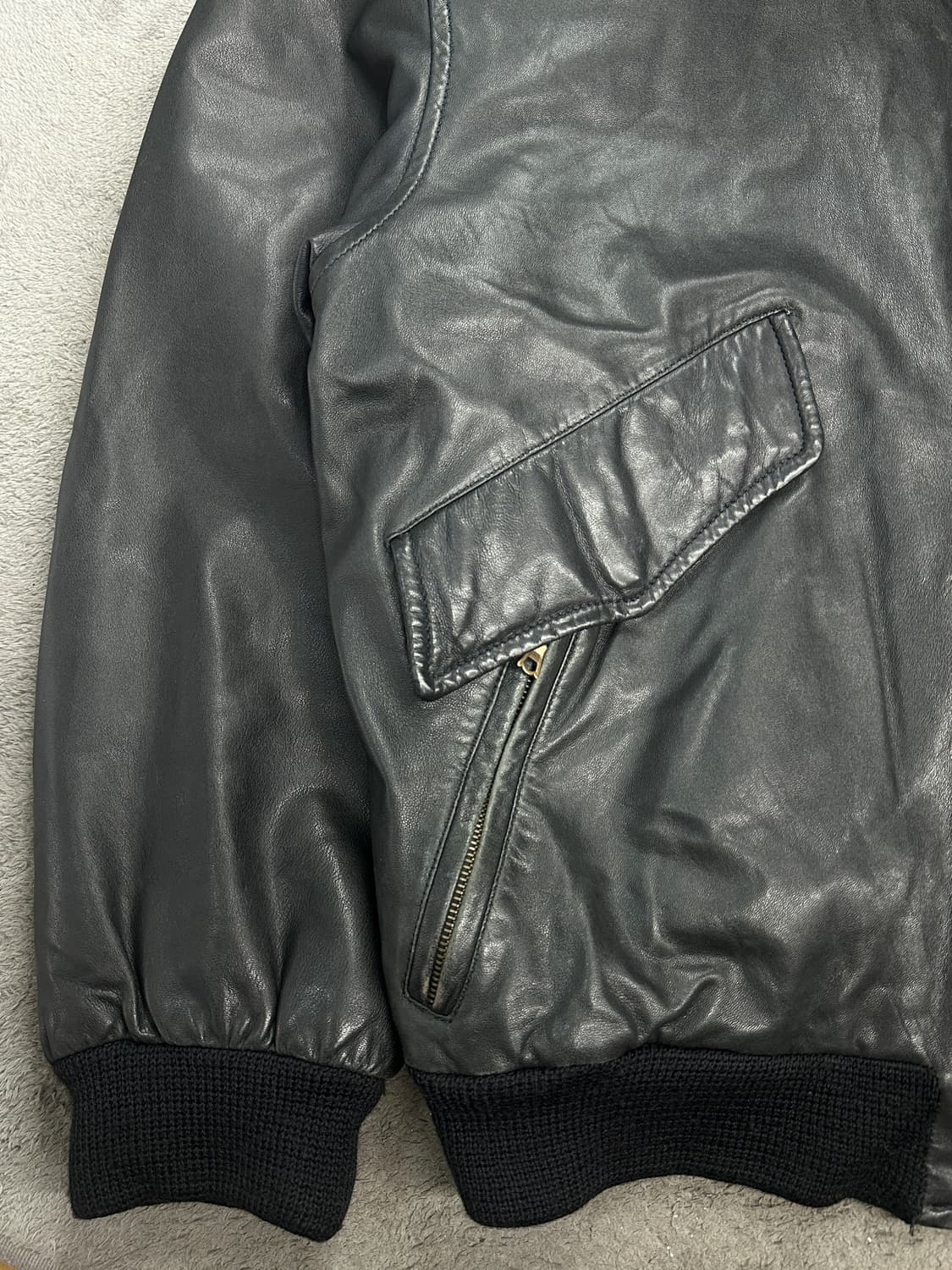 90s HUGO BOSS 레더 봄버 자켓 48 상품이미지5