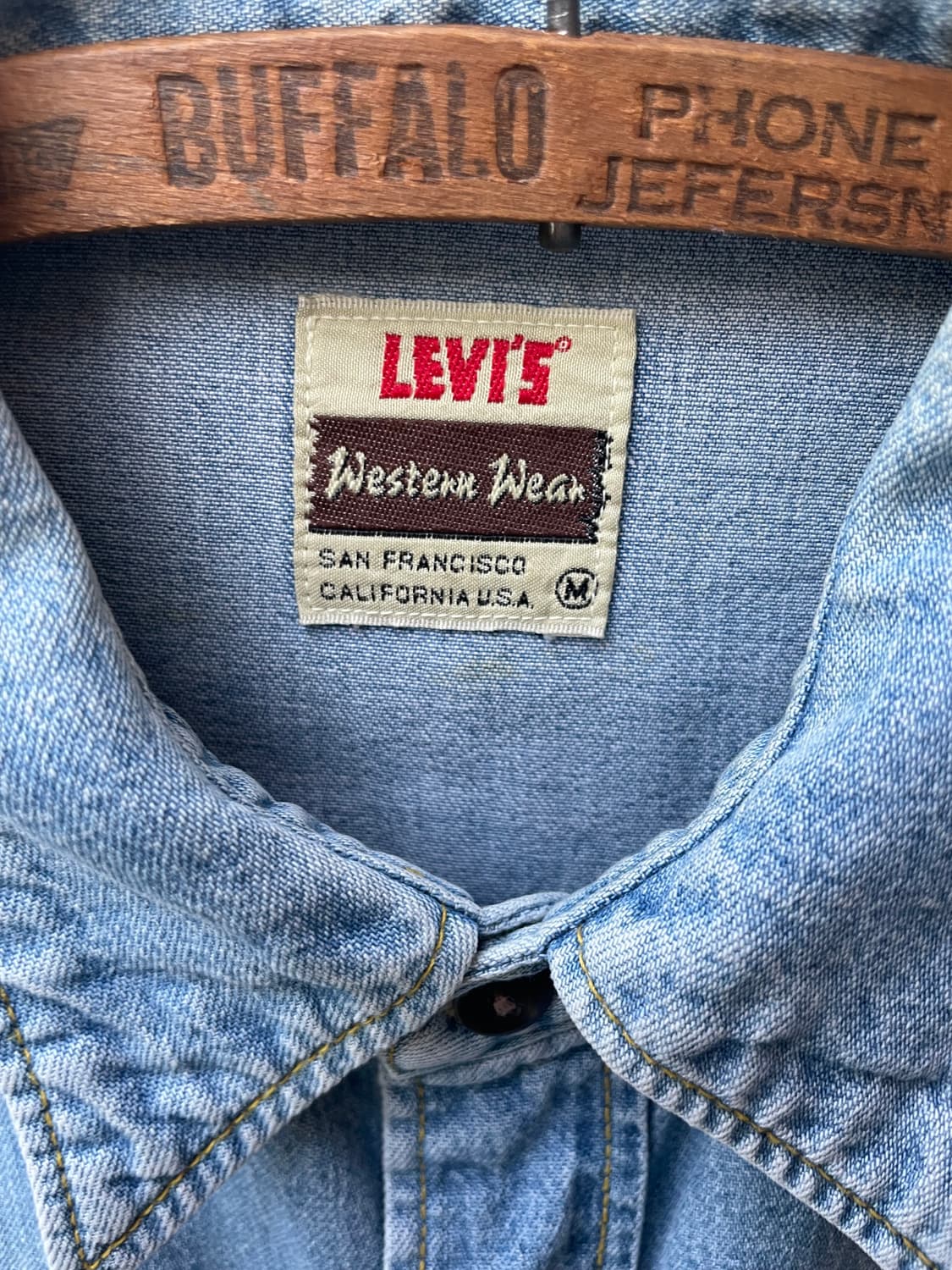 Vintage Levi’s Western Wear Denim Shirt 상품이미지2