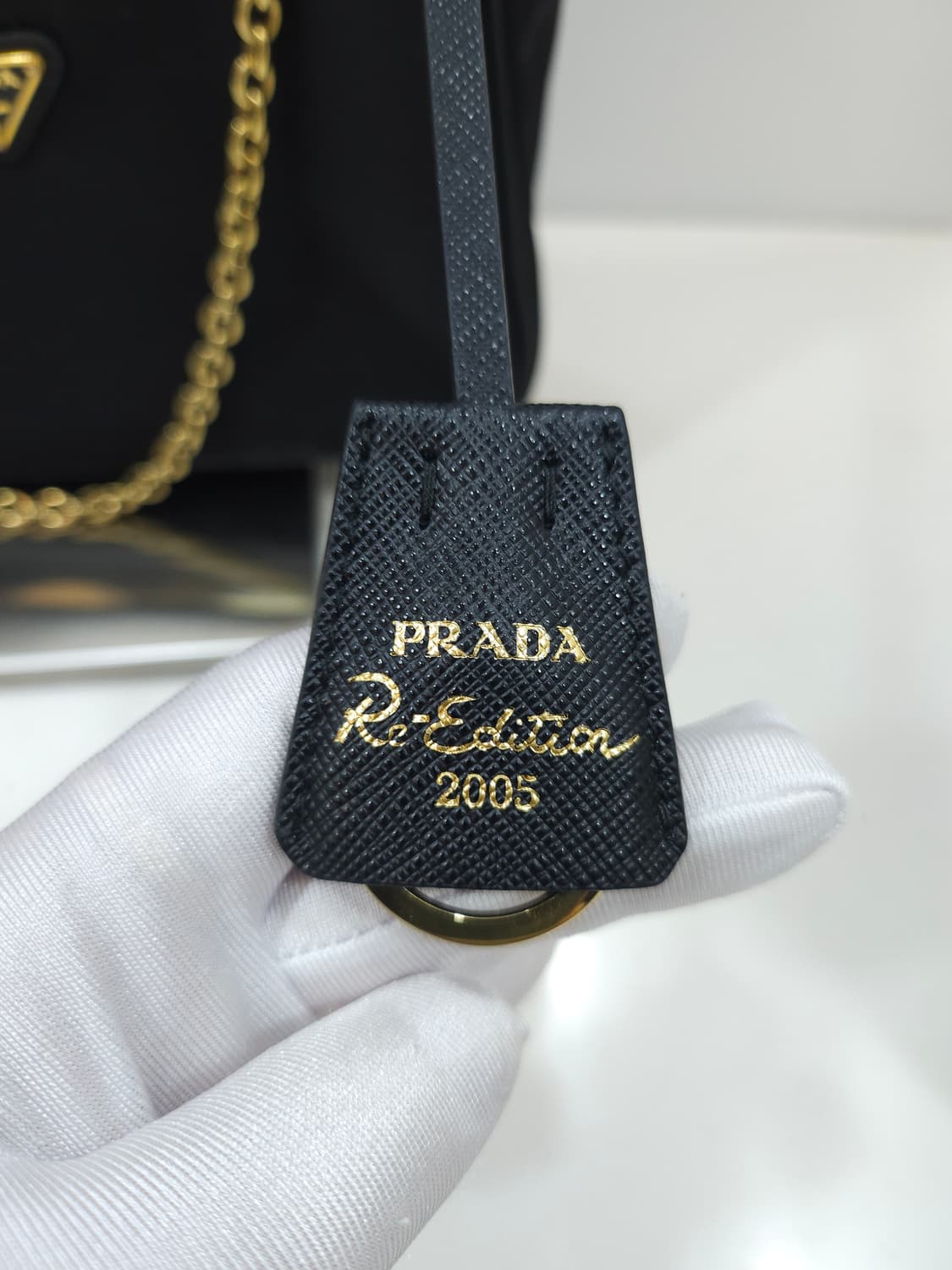 프라다 리에디션 2005 리나일론백 금장 상품이미지10