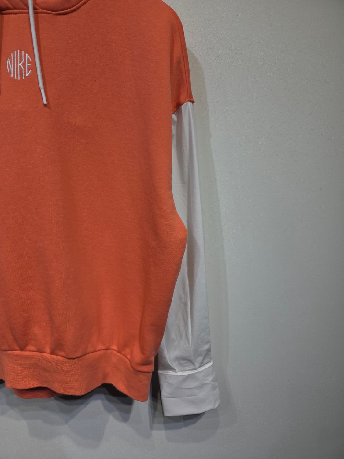 나이키(NIKE) 우븐 슬리브 커프스 후드티 상품이미지5