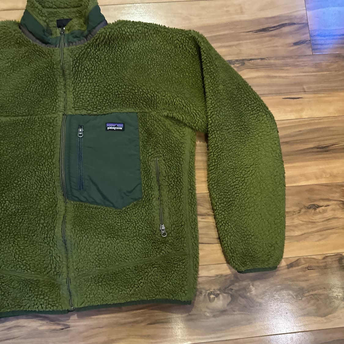 파타고니아 클래식 레트로-X 플리스 자켓 파일 그린 상품이미지2