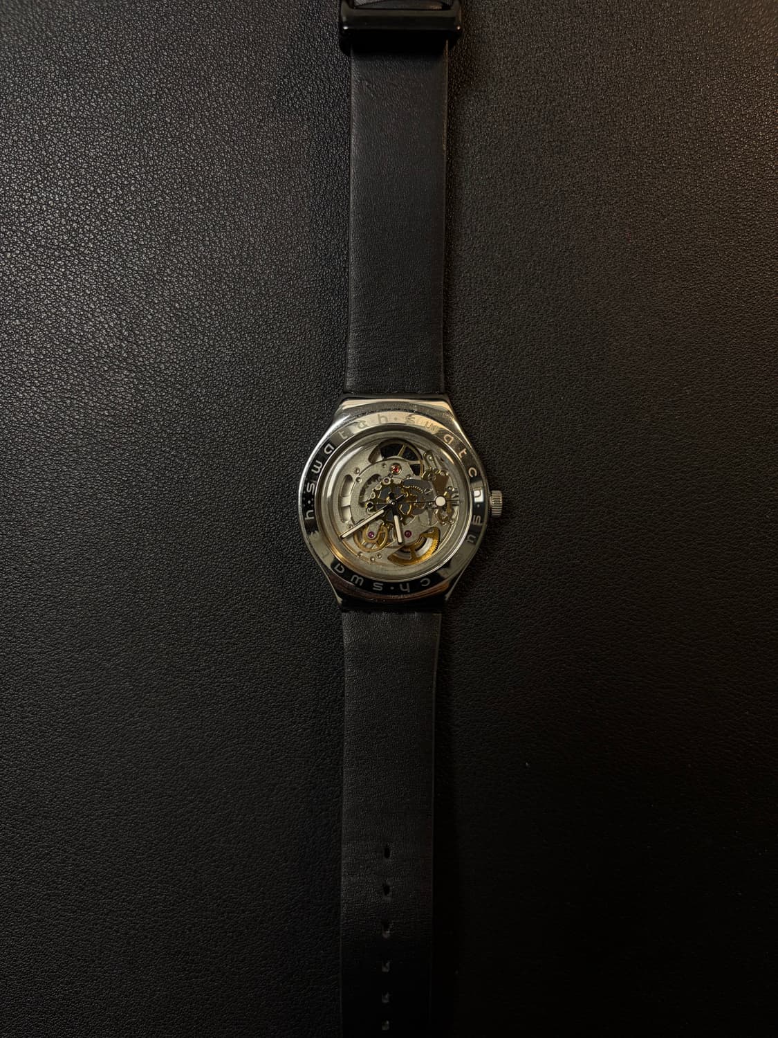 스와치 아이로니 스켈레톤 시계 상품이미지1