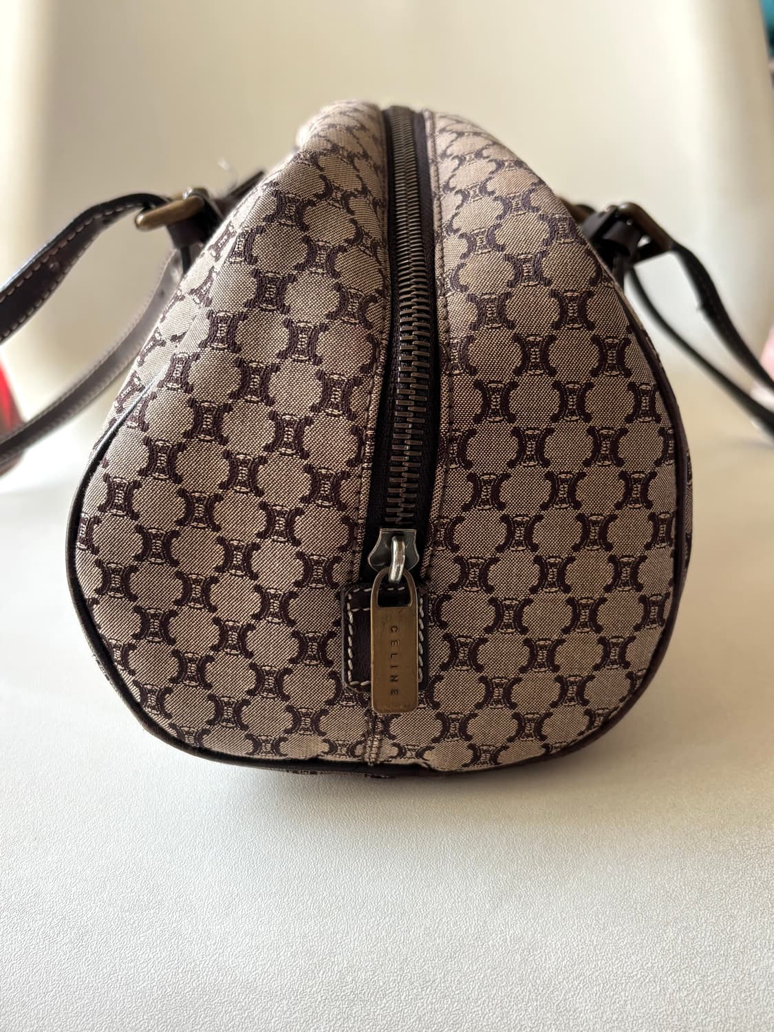 셀린느 마카담 캔버스 숄더백 상품이미지4