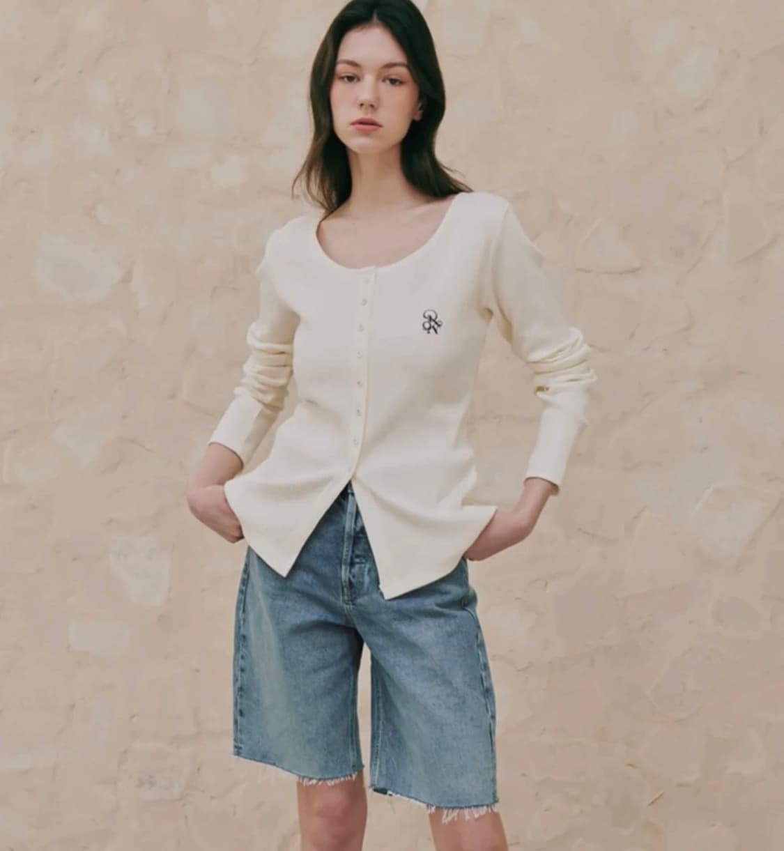 론론 버튼 유 넥 롱 슬리브 상품이미지2