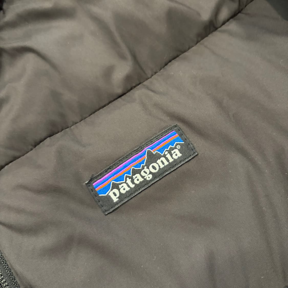 [M] 파타고니아 사일런트 패딩 블랙 D377 상품이미지4