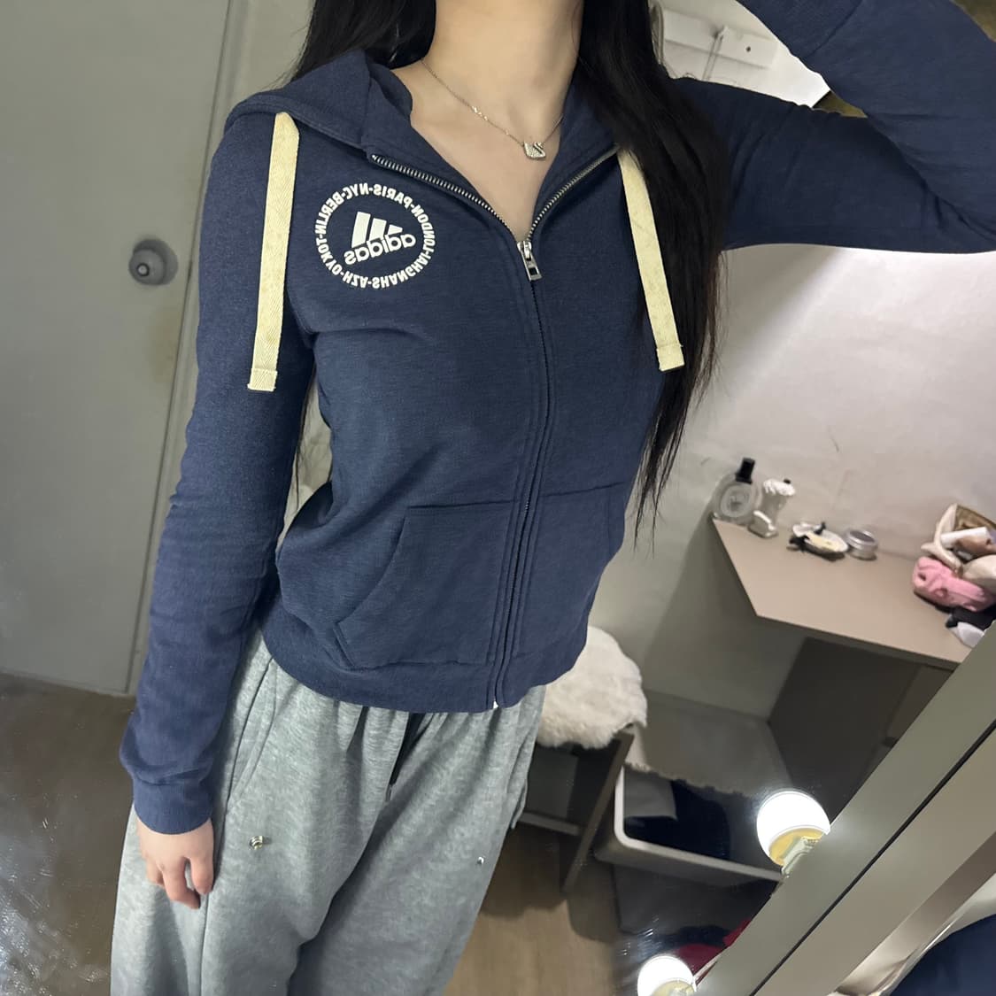 삼선 아디다스 슈퍼스타 영어 로고 후드집업 상품이미지2