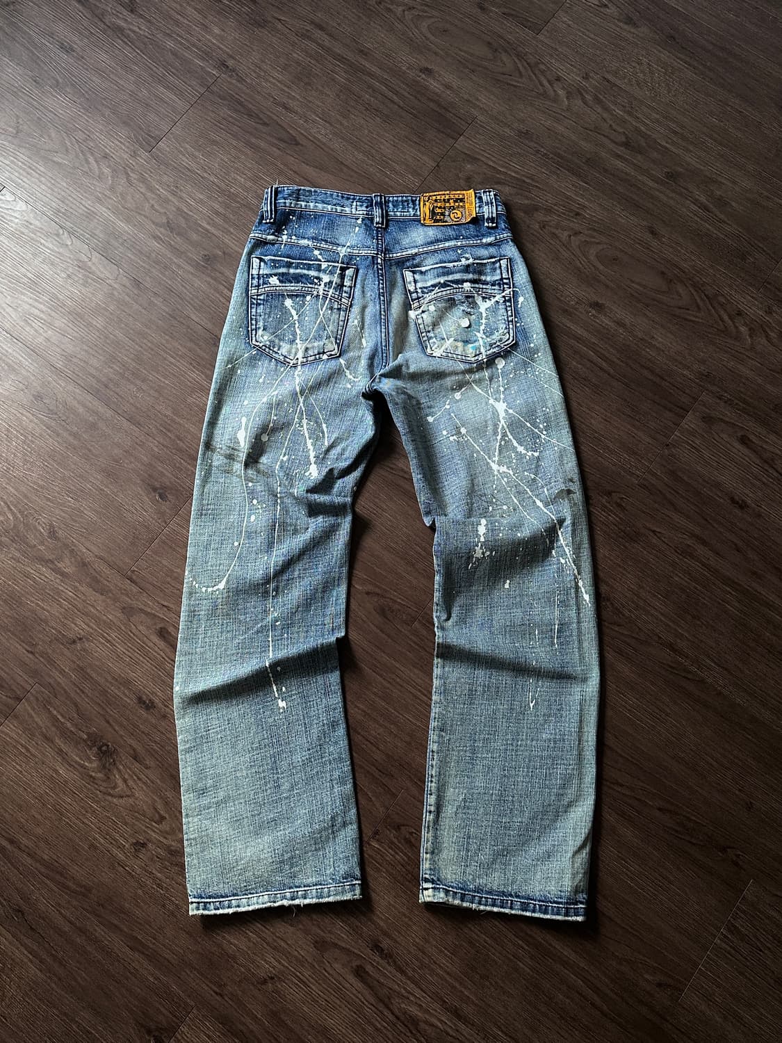 ILOI 더티 페인팅 & 리프드 스트레이트 진 상품이미지9