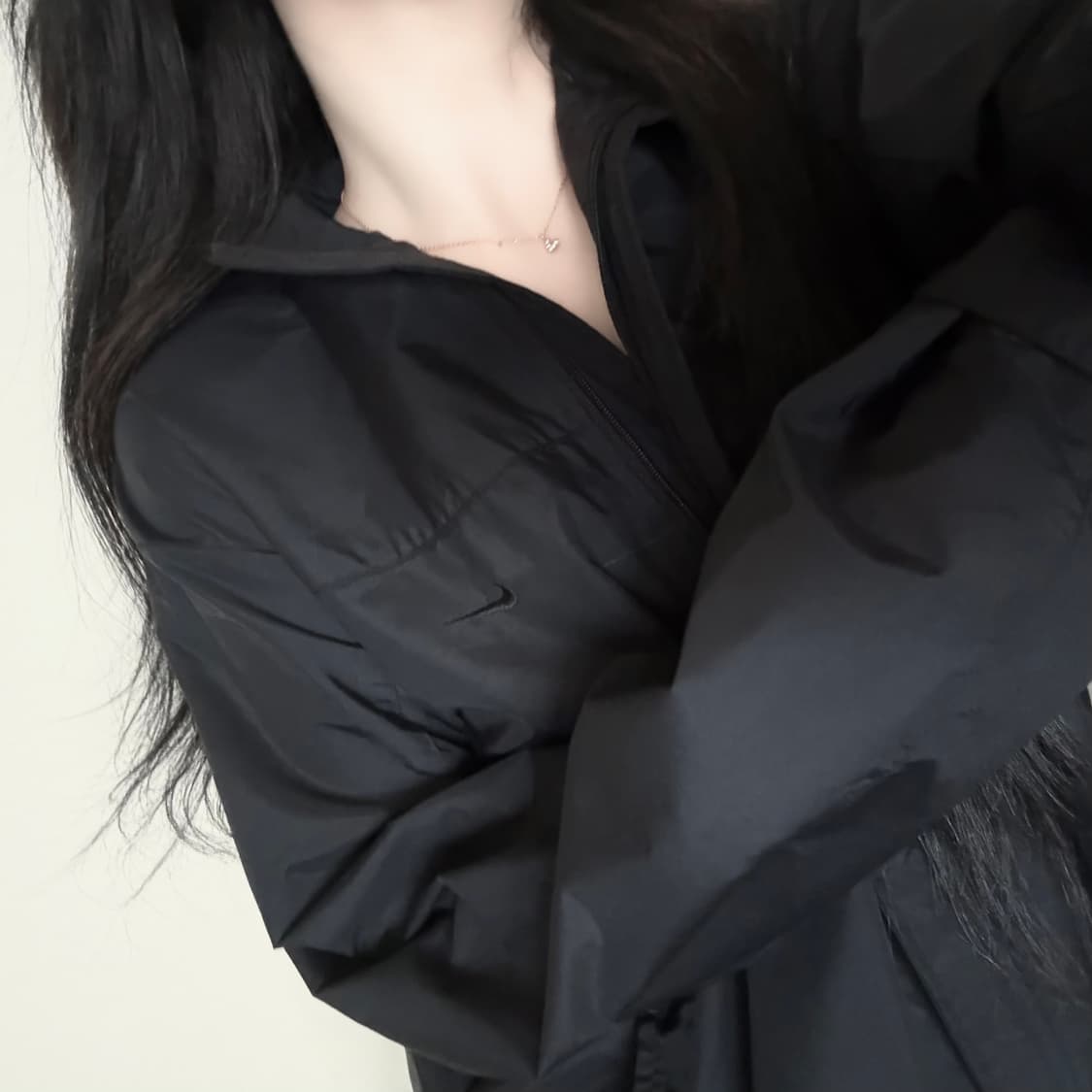 나이키 올블랙 바람막이 상품이미지1
