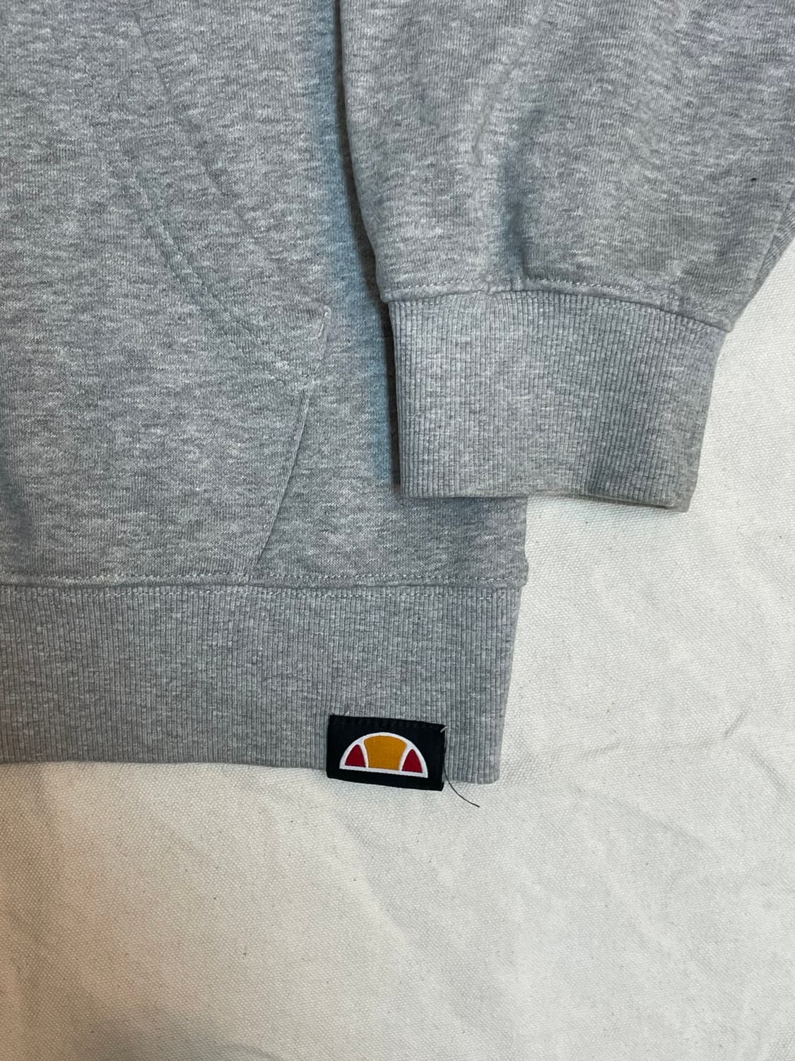 엘레쎄 후드티 상품이미지3