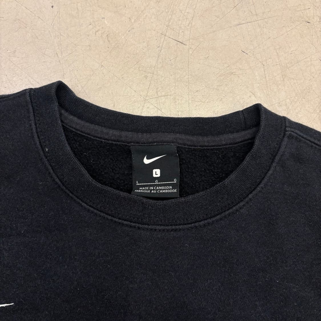 나이키 스우시 블랙 맨투맨 상품이미지3