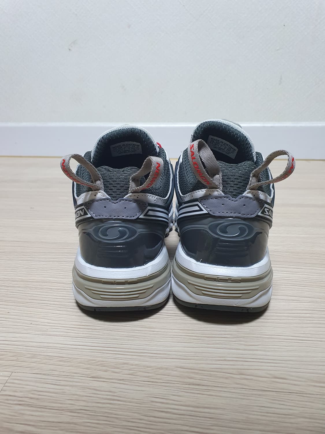 살로몬 ACS 프로 벨루가 트레킹화 240 상품이미지5