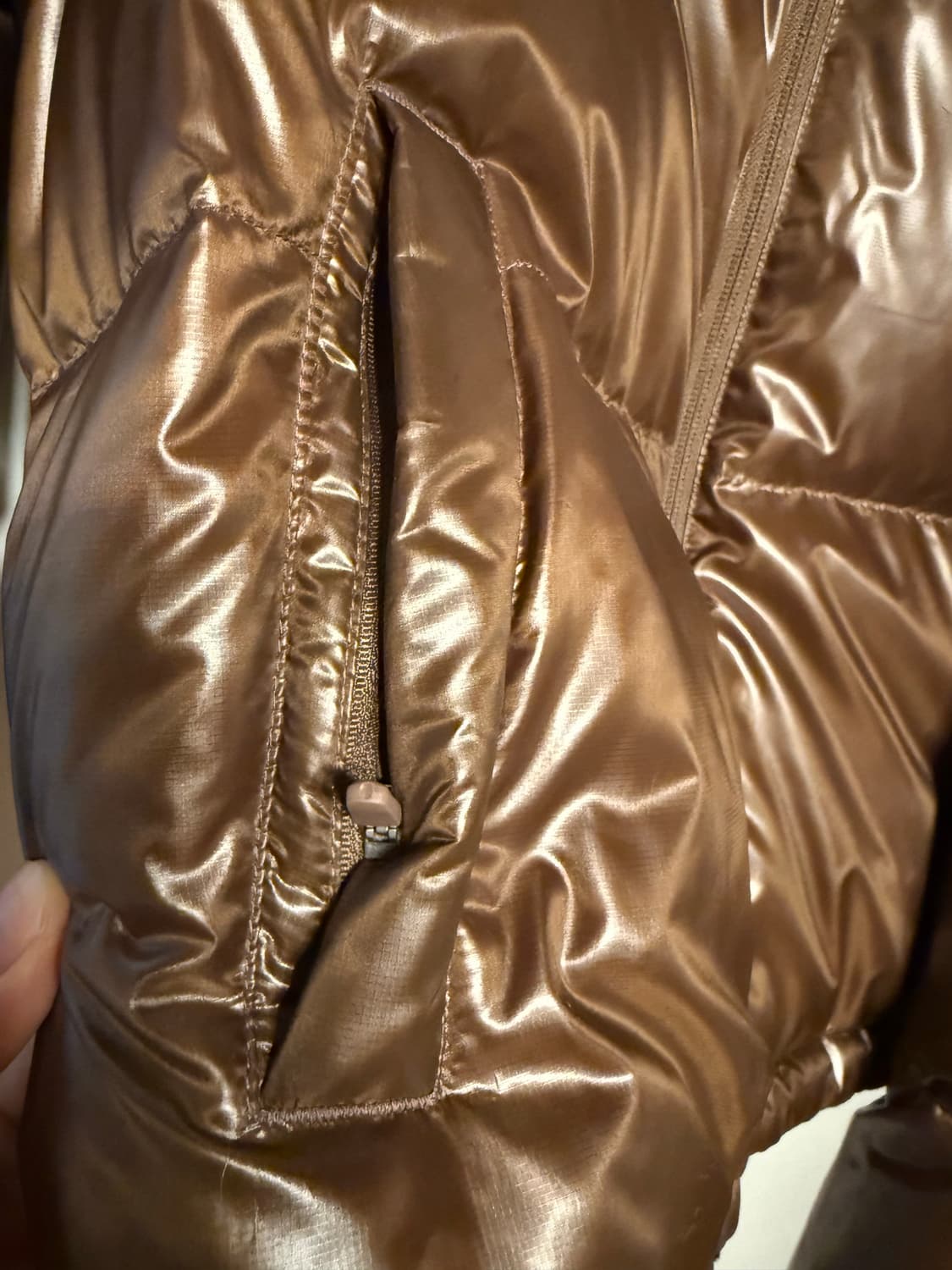 골스튜디오 여성 하이글로시 숏패딩 S 상품이미지5