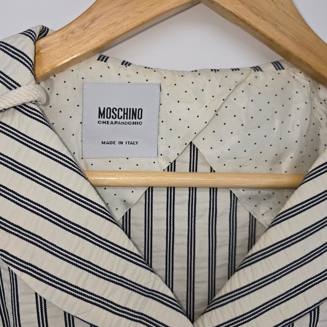 모스키노 스트라이프 크롭 자켓 페플럼 디테일 상품이미지2