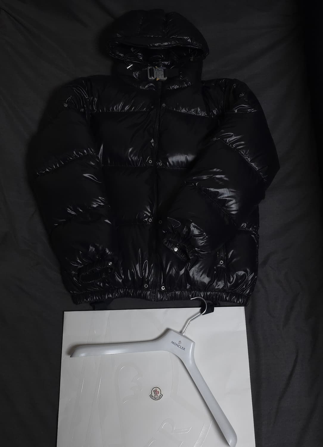 [3] 몽클레어 알릭스 22FW 알몬드 패딩 블랙 상품이미지1