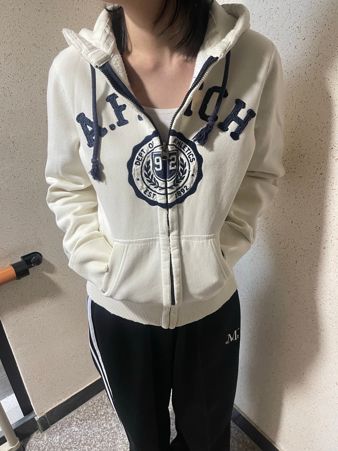 아베크롬비 빅로고 후드집업 상품이미지1